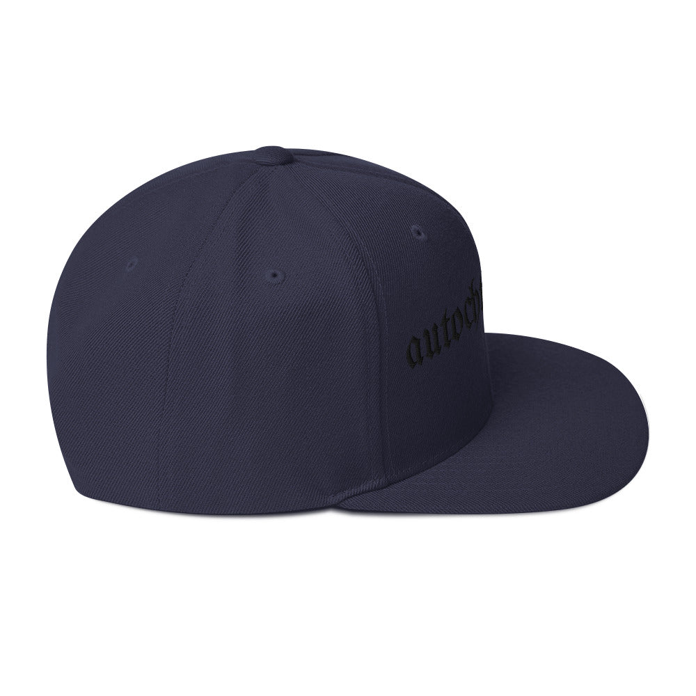 Autochthonous Snapback-Cap / schwarzes Logo